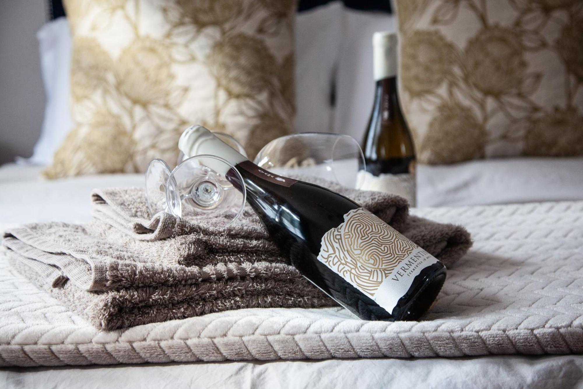 Ayama Wine Farm - Manor House Bed and Breakfast Wellington Exteriör bild